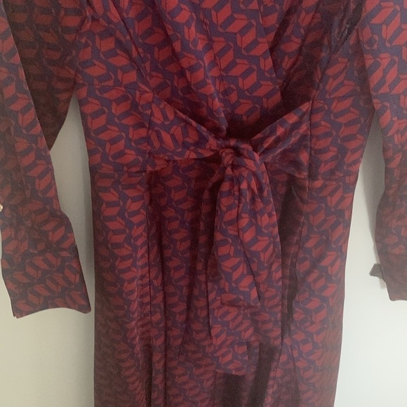 Tahari dress - Picture 5 of 6